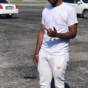 Meet your Posher, Devaughn